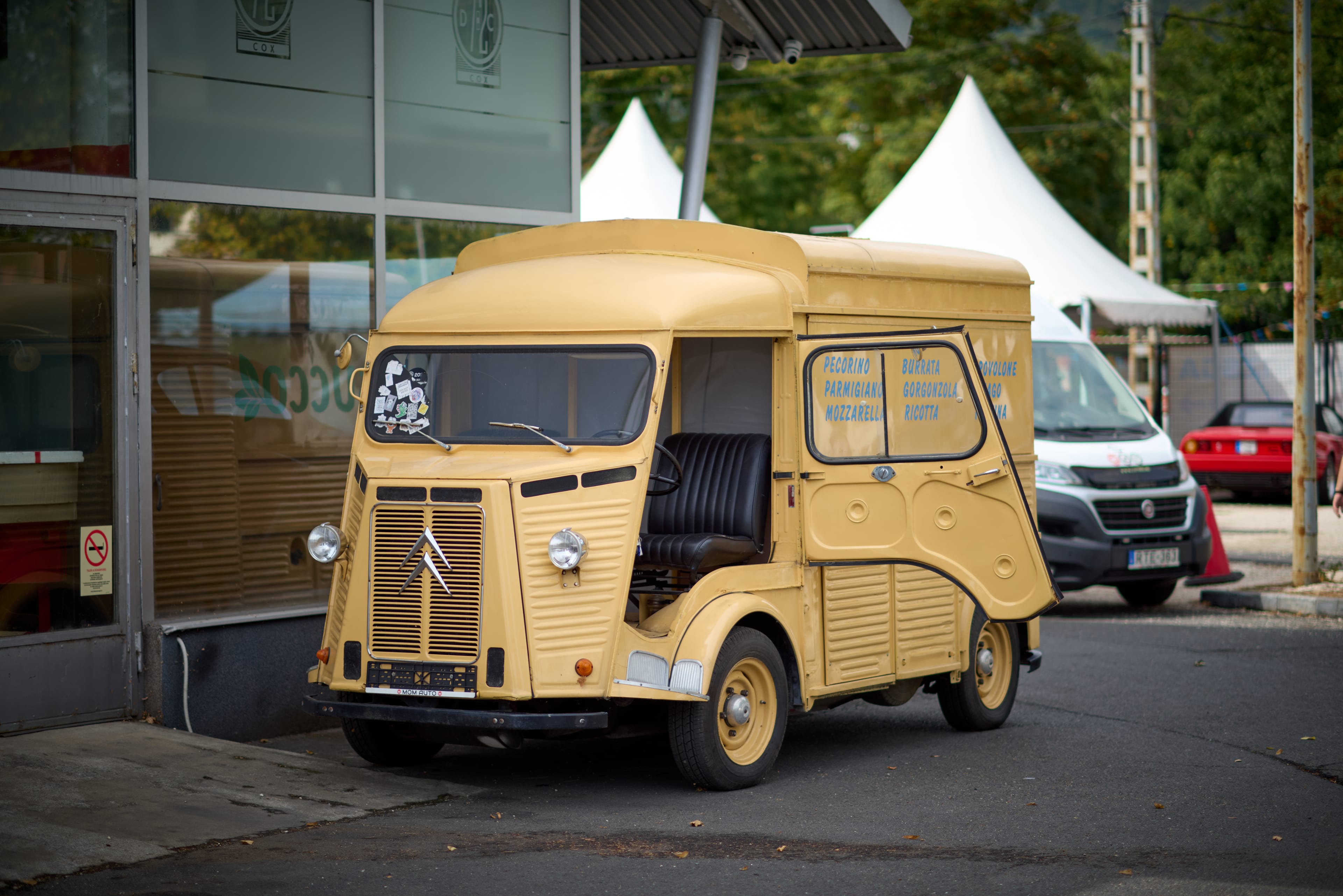 Workshop photos – Citroën HY